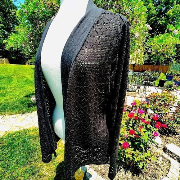 Maria Gabrielle  Black Eyelet Open Cardigan size XL - Picture 5 of 9